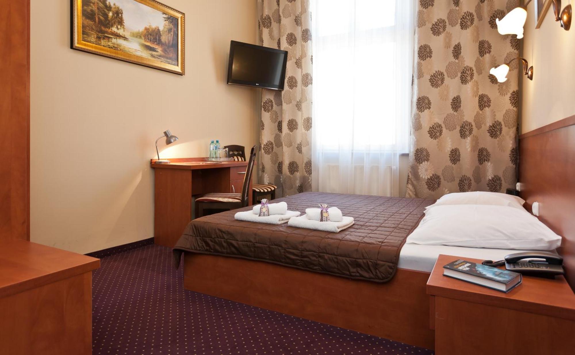 Hotel Maksymilian Cracovia Esterno foto